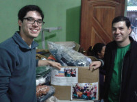 Campaña de recogida y donación de ropa para una comunidad necesitada (Gravataí, RS, Brasil)