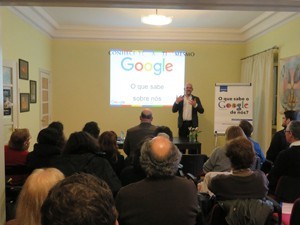 Conferencia titulada “¿Qué sabe Google de nosotros?” (Lisboa, Portugal)