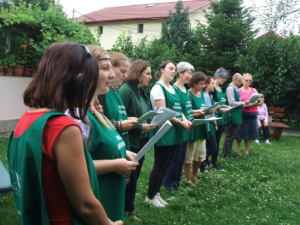 Singing and dancing at the “Stejarul” nursing home (Bucharest, Romania)