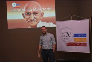 Nueva Acrópolis Brasil rinde homenaje a Mahatma Gandhi (Brasil)