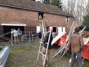 Volontariat dans la restauration de bâtiments anciens (Belgique)