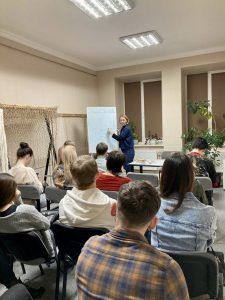 La sede de Lviv sigue colaborando activamente en el país (Ucrania)