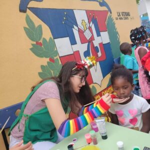 Entrega de comida y juguetes al Hogar Escuela Santa Rosa de Lima (República Dominicana)