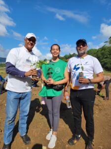 Reforestación por el Día Internacional de la Madre Tierra (República Dominicana)