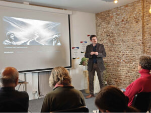 Conexiones entre el estoicismo y el taoísmo, conferencia en el marco del Día Mundial de la Filosofía (Bruselas, Bélgica)