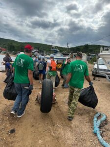 “Juntos por la Naturaleza”: Jornada de limpieza costera (Vladivostok, Lejano Oriente de Rusia)