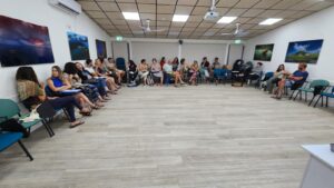 Filosofía en la práctica: Cursos de filosofía en el Valle del Jordán (Menahemia, Israel)