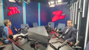 Entrevista a Gabriel Paredes con Carmen Imbert en la Z101: reflexiones en el Día Mundial de la Filosofía (República Dominicana)
