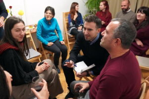 La filosofía de Platón con una copa de vino (Bulgaria)