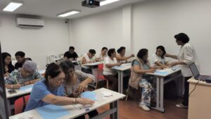 Pintar para crear armonía (Sede Central, Perú)