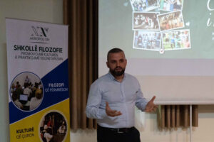 Ciclo de Amigos (Tirana, Albania)